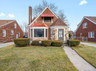 15551 Charles R Ave, Eastpointe, MI 48021