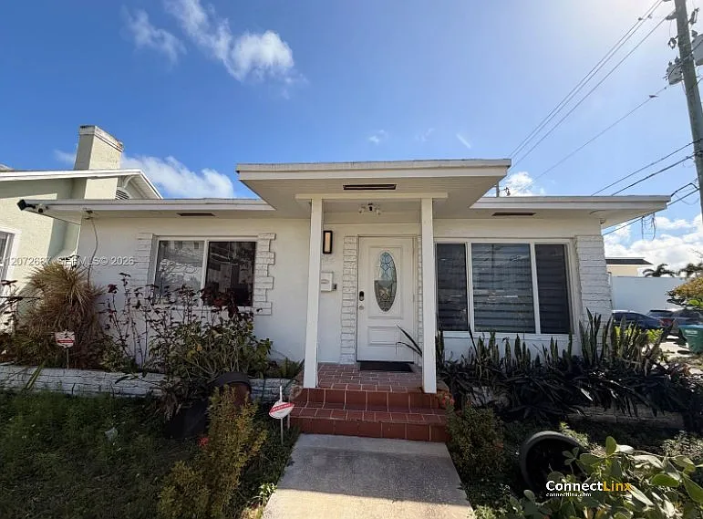 2 bed, 2.0 bath, $2,950 — Photo 2