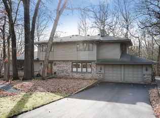 8549 Cherrywood Trl N, Lake Elmo, MN 55042