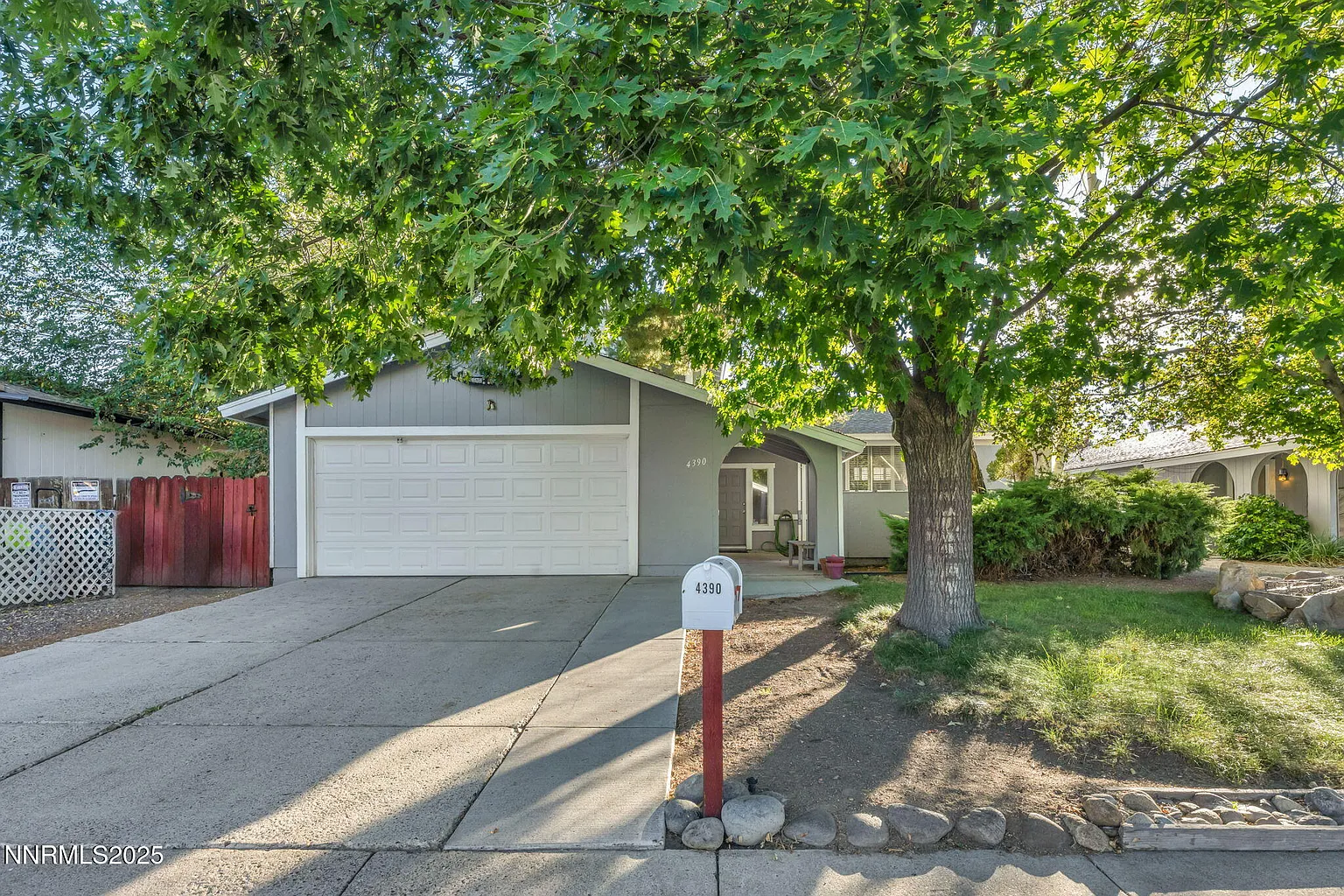 4390 Reggie Rd photo 1