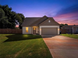 102 Turkey Trot Rd, Williamston, SC 29697