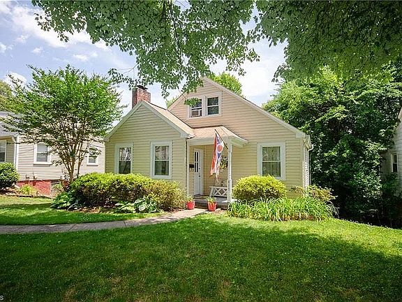 2nd image of 817 Bellview St