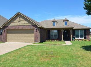 11613 E 105th St N, Owasso, OK 74055