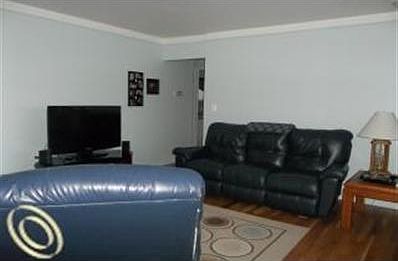 3rd image of 1604 Westbrook Dr