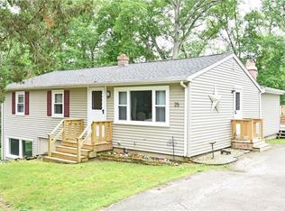 25 Edgewood Rd, Glocester, RI 02814