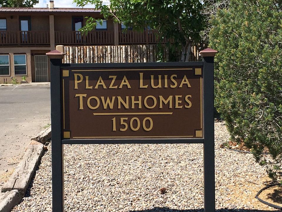 Entrance Sign