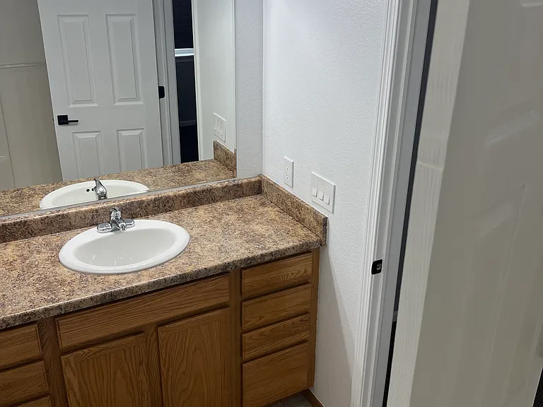 1631 Jenna Dr — Photo 8