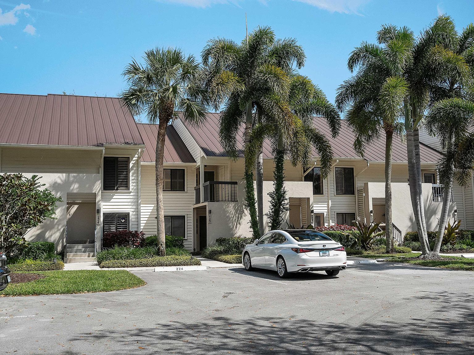 6403 SE Brandywine Court #223