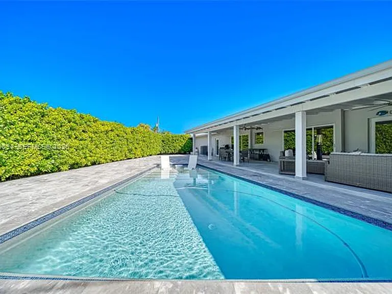 10600 SW 80th Ct — Photo 35