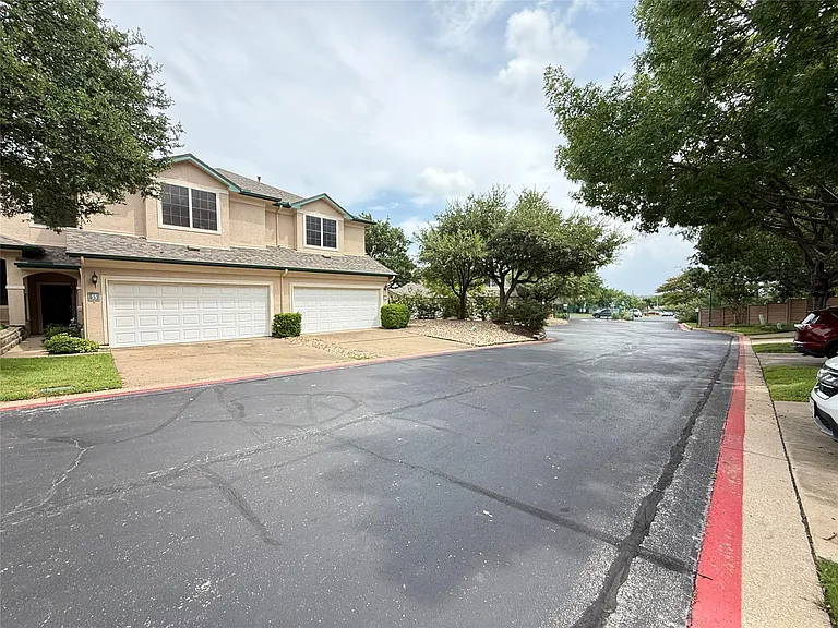 2100 Pipers Field Dr #55 — Photo 32
