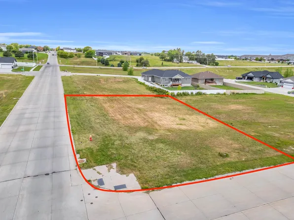 1 Fountain Hls #5, Kearney, NE 68845