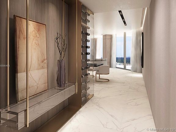 2nd image of 17111 Biscayne Blvd Unit 905