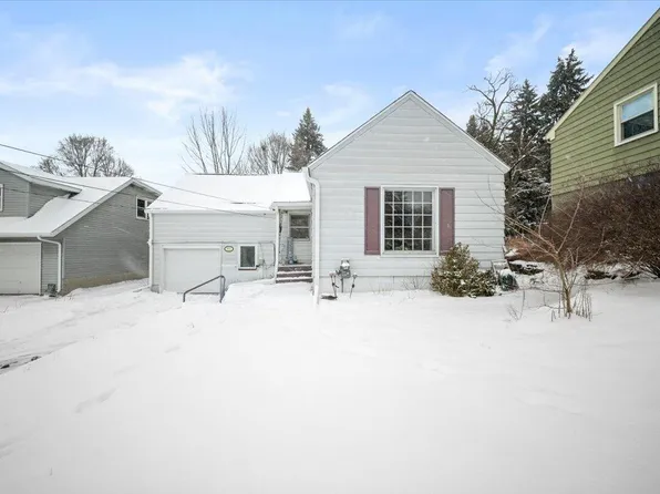 911 Malta St NE, Grand Rapids, MI 49503