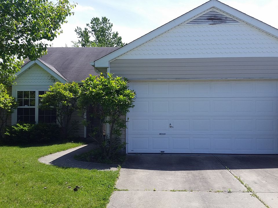 1st image of 951 Charleston Ct