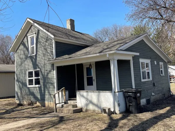 612 W Beech St, Cherokee, IA 51012