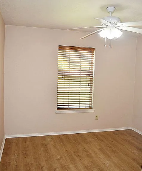 3006 Gus Dr — Photo 23