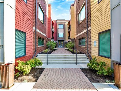622 E 10th St APT 312, Indianapolis, IN, 46202