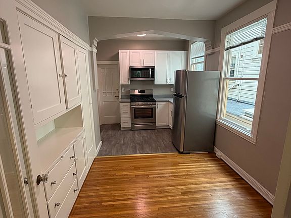 4th image of 2140 Fell St APT 103
