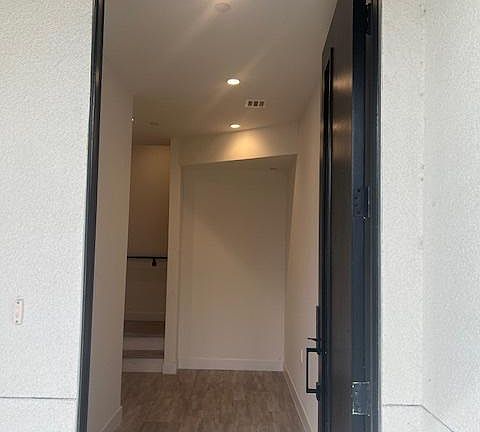 2nd image of 15316 W Archwood