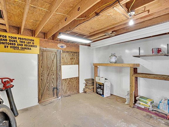 4th image of 523 Barhams Ridge Dr