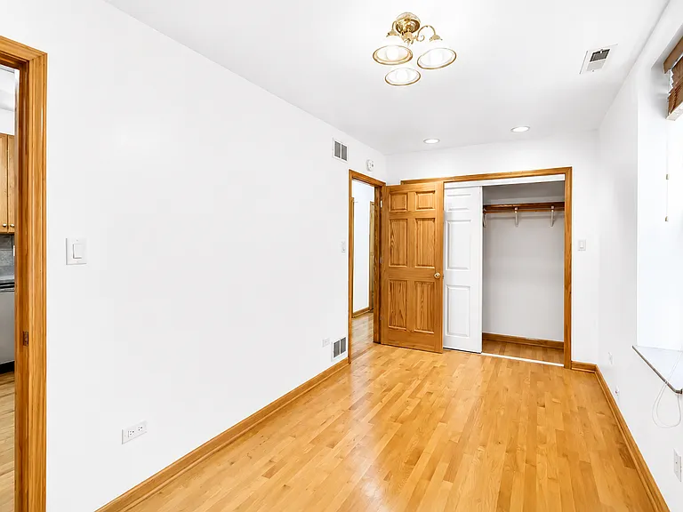 2713 N Marshfield Ave #1 — Photo 11