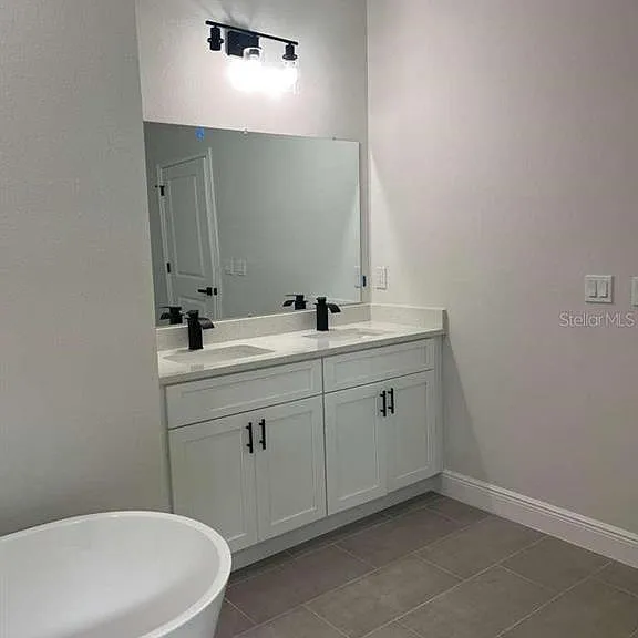 10990 N Adler Dr — Photo 11