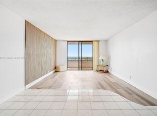 600 Three Islands Blvd APT 1708, Hallandale, FL 33009
