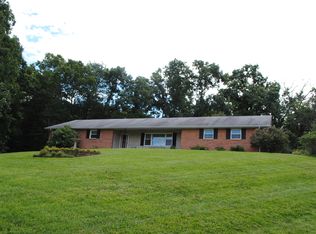 2958 Twelve Oclock Knob Rd, Salem, VA 24153