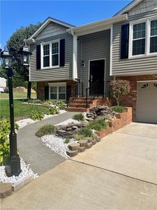 9525 Jefferson Valley Dr, Rural Hall, NC, 27045
