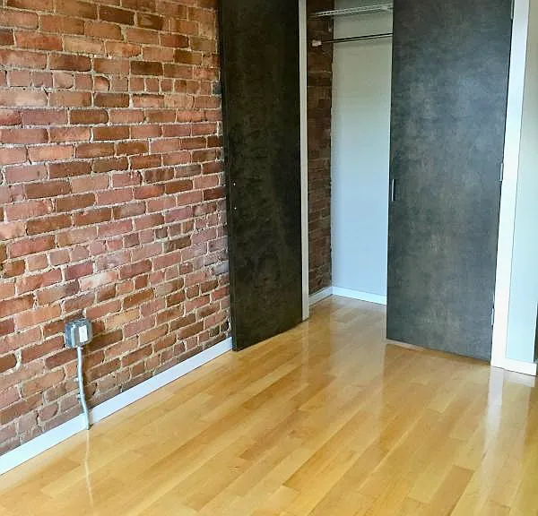 35-36 E Concord St #4 — Photo 7