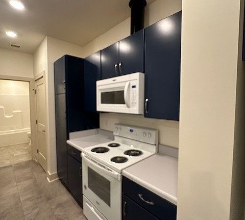5th image of 1129 E Main St #209