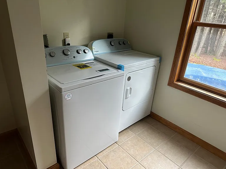61 Westwood Dr #1 — Photo 13