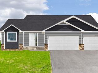 405 Rudy Ln, Buffalo, MN 55313