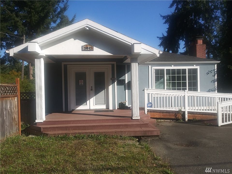 1st image of 20042 19th Ave NE