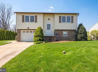 472 Estate Rd, Boyertown, PA 19512