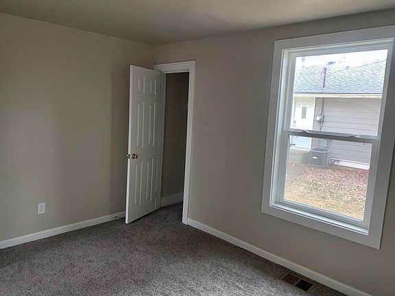3rd image of 1207 Parker Ave