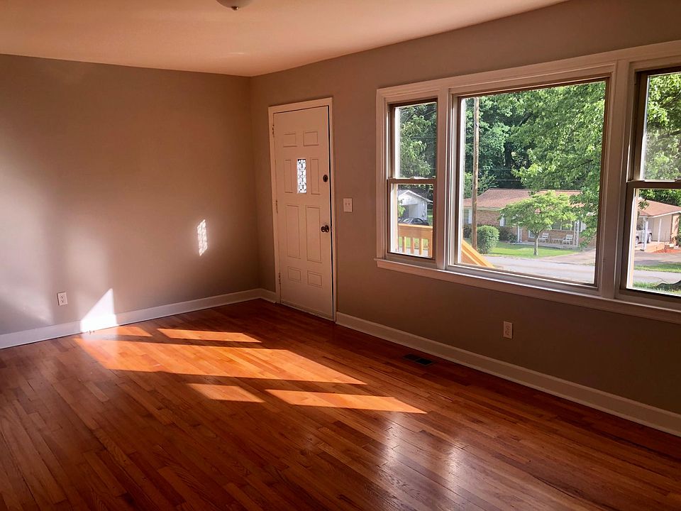 118 Oak Grove Lake Rd, Greenville, SC 29615 Zillow