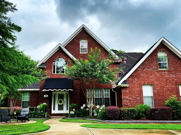 8826 Belmont Park Dr, Theodore, AL 36582