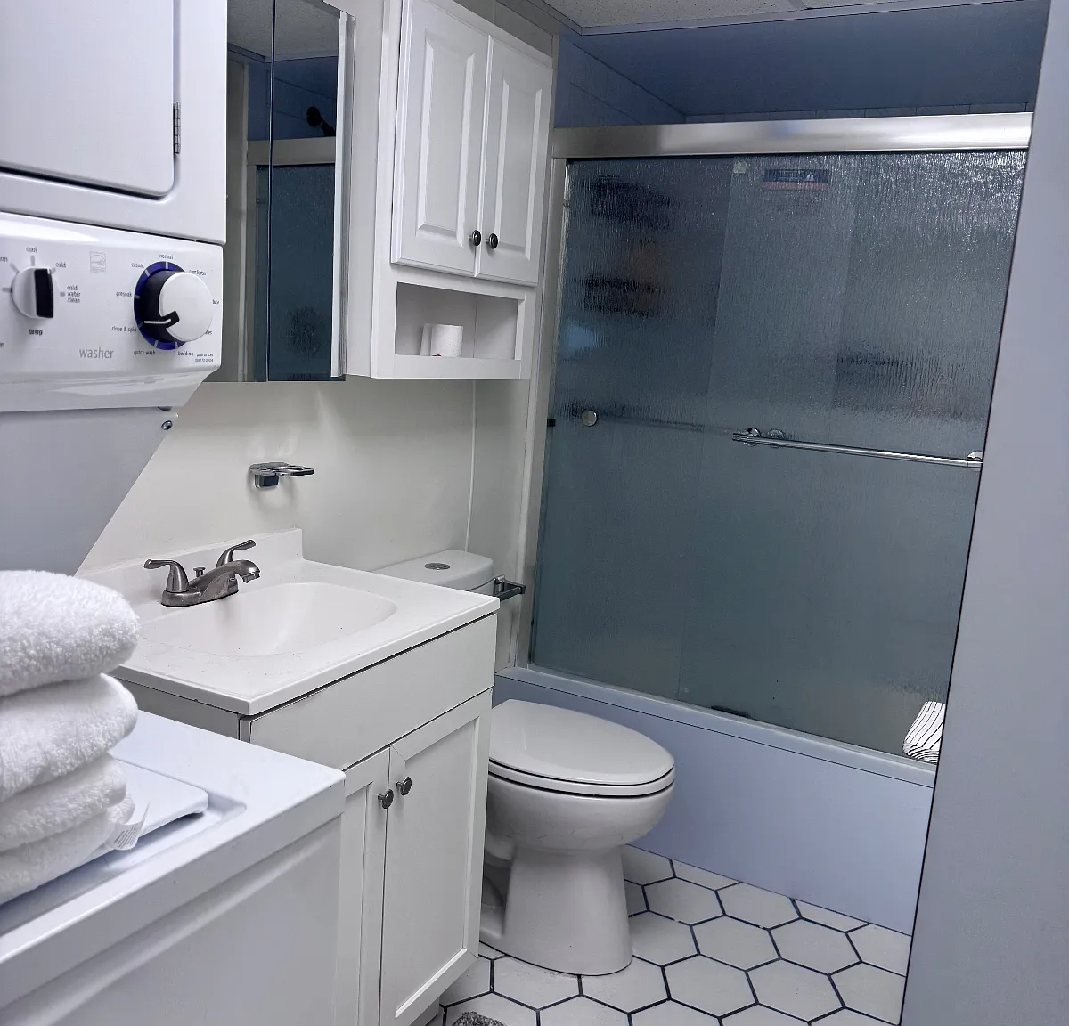 283 Greenwood St — Photo 4