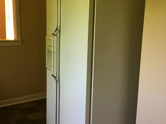 4th image of 1117 Hyman St