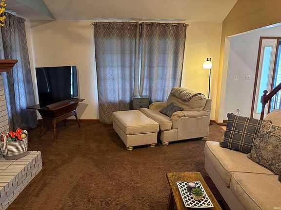 4th image of 1531 Ridgewood Ln