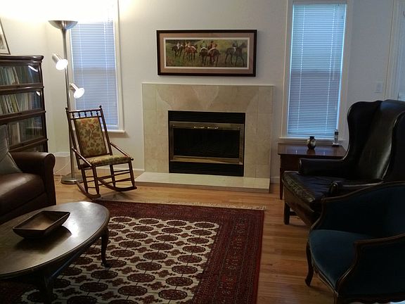 Formal Dinning Toom.