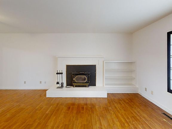 3rd image of 2971 Skillman Ln