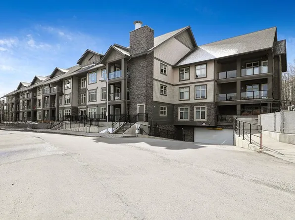 25 E Aspenmont Hts SW #313, Calgary, AB T3H 0E4