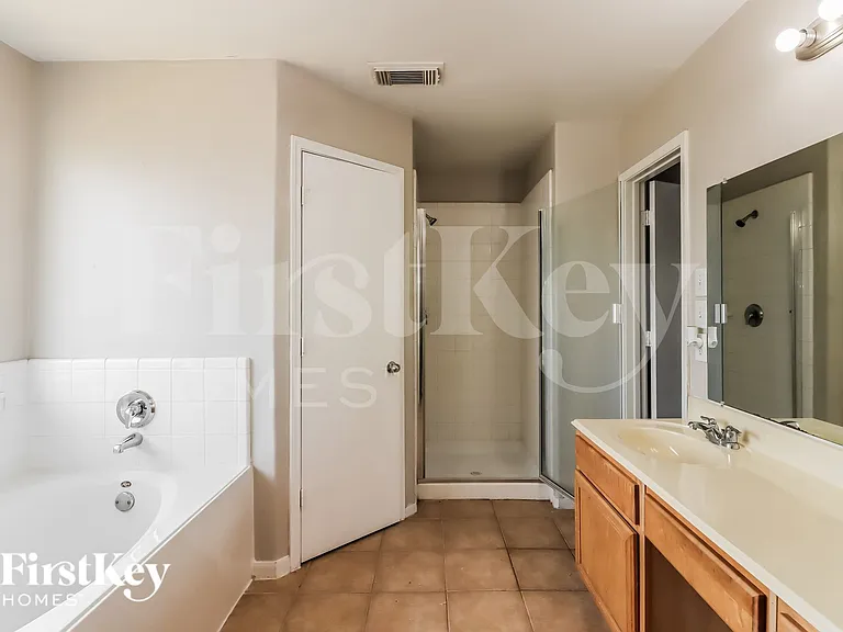 25339 Barmby Dr — Photo 12