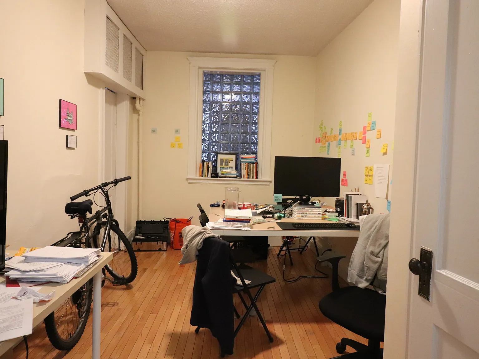 2 bed, 1.0 bath, $2,550 — Photo 2