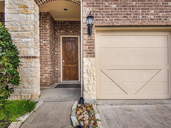 4th image of 1413 Bonham Pines Ln