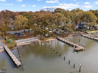 1207 Juniper St, Shady Side, MD 20764