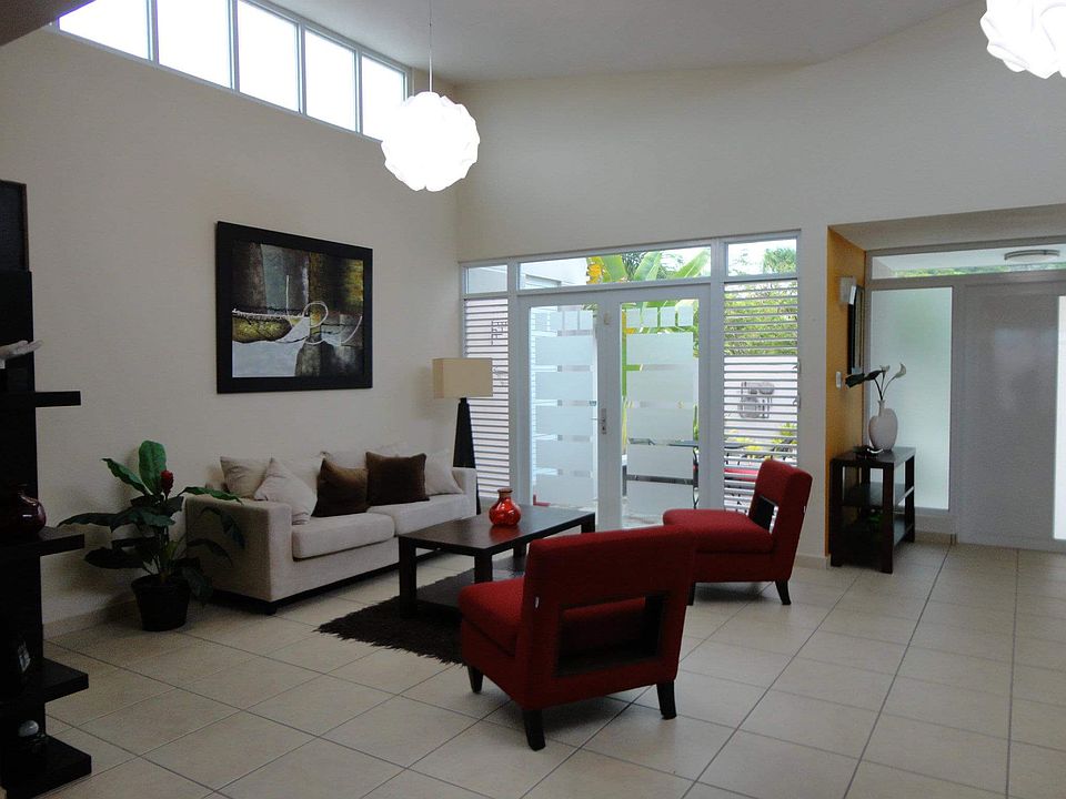 2nd image of Ciudad Jardin