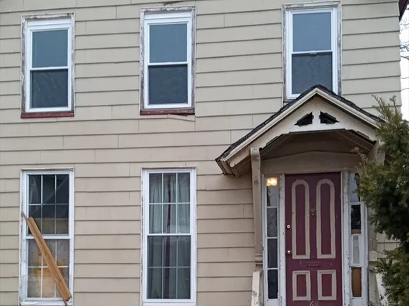 68 Ashley St, Springfield, MA 01105